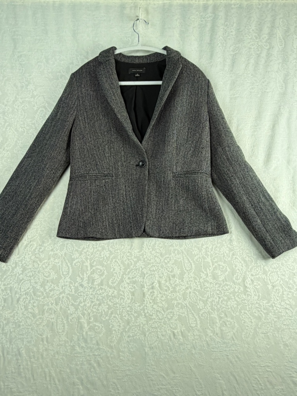 Ann Taylor Women's 8 Gray Black Herringbone Blazer Jacket Tailored Office Work